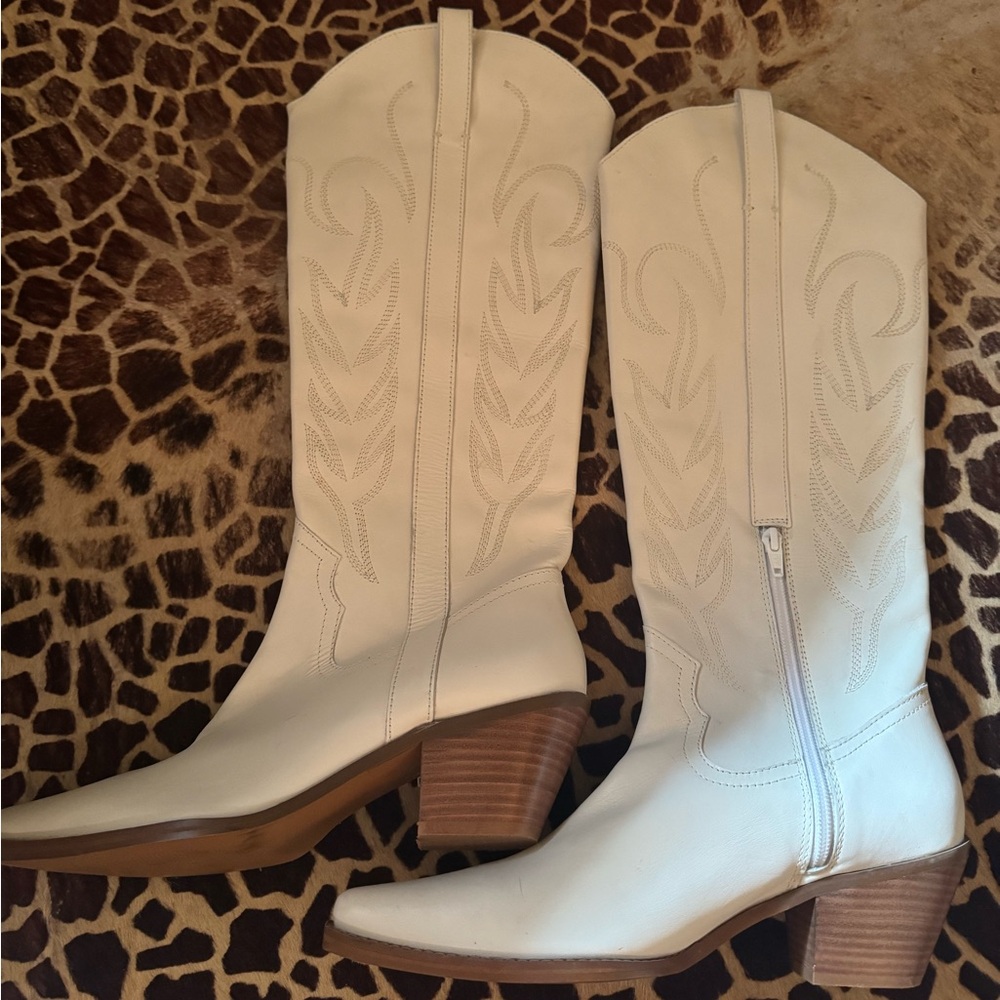 White Matisse boots